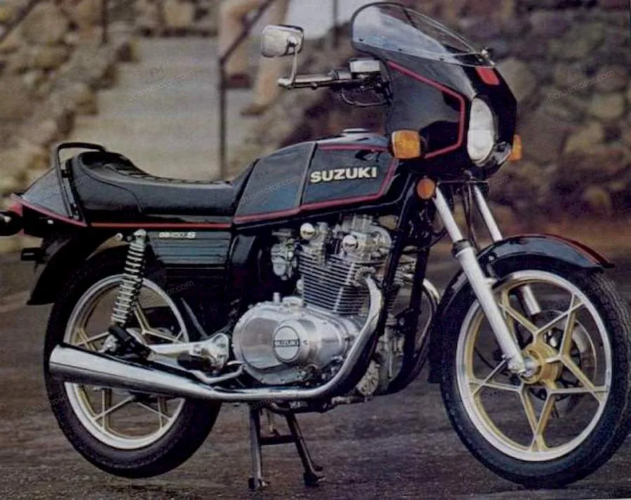 Image of the Suzuki gs 450 s motorcycle of the year 1981