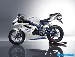 Gambar sepeda motor Triumph daytona 675 2011