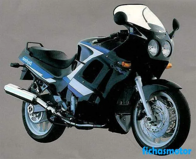 1992 model Triumph daytona 750 motosikletin görüntüsü