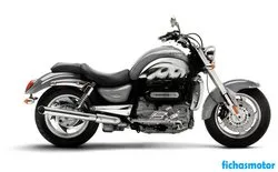 Triumph rocket iii 2005 motosiklet görüntüsü