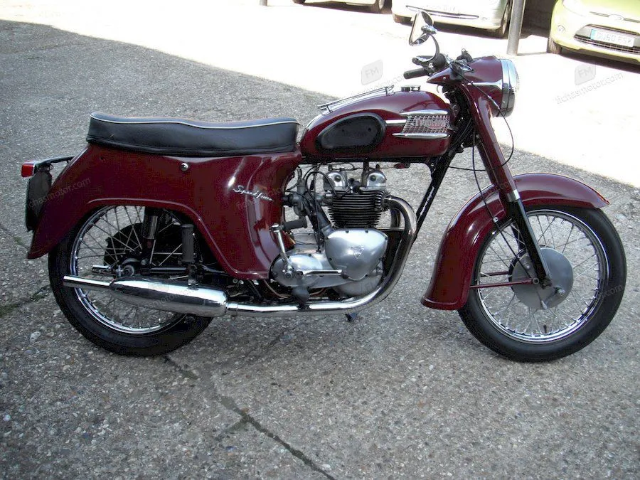 Imaginea motocicletei Triumph speed Twin 5t a anului 1963