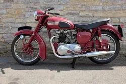 Gambar sepeda motor Triumph speed Twin 5t 1965