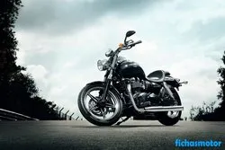 Triumph speedmaster 2012 motosiklet görüntüsü