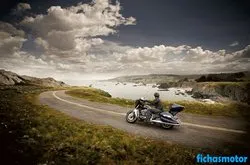 Imagem da motocicleta Victory cross country 2011