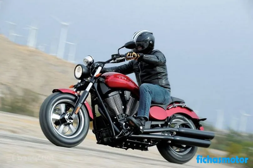 Image of the Victory judge motorcycle of the year 2013