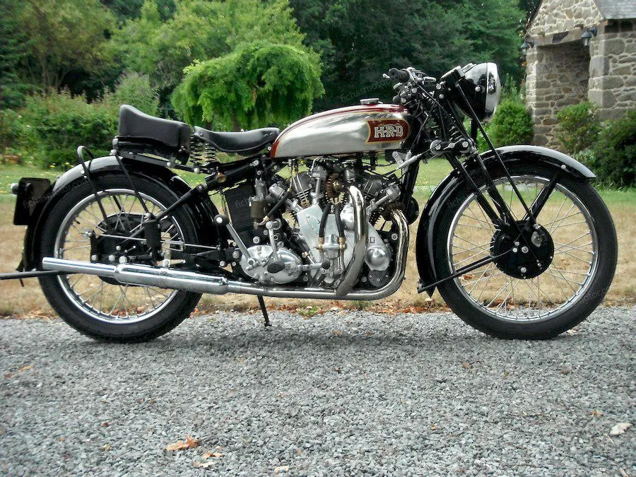 Imaginea motocicletei Vincent hrd series a rapide a anului 1939