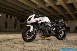 Gambar sepeda motor Yamaha fz1 2012