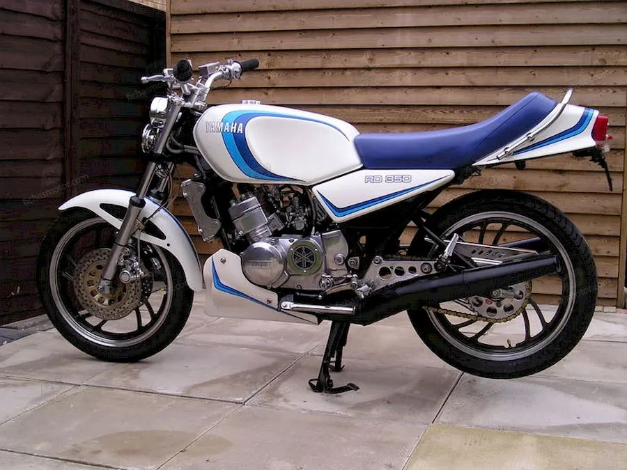 Afbeelding van de Yamaha rd 350 (reduced effect)-motorfiets van het jaar 1986