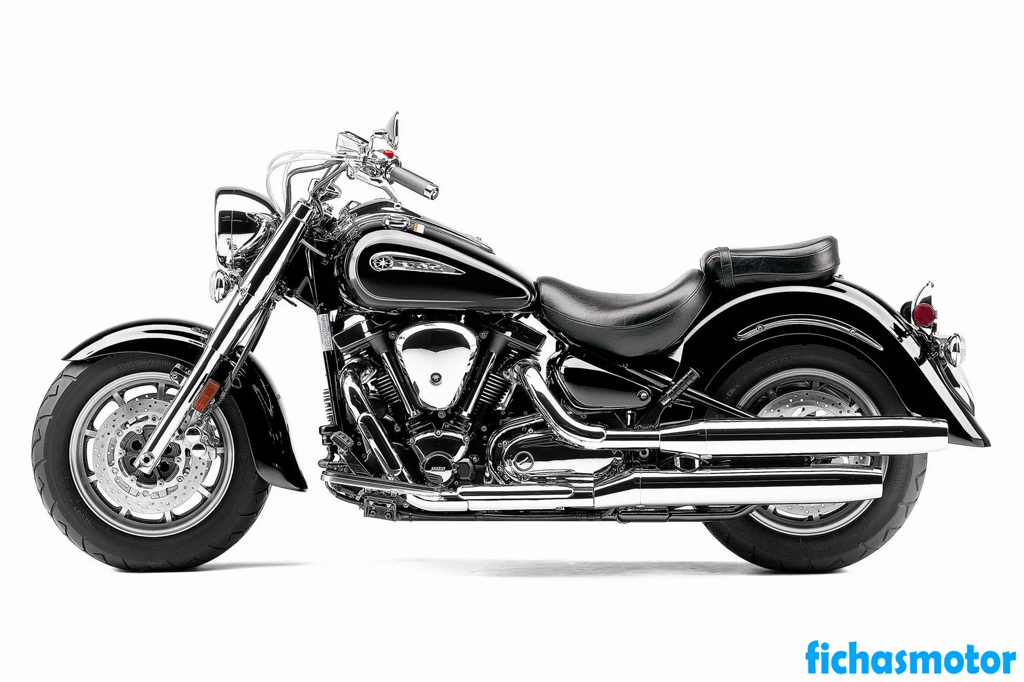 2012 model Yamaha road star s motosikletin görüntüsü