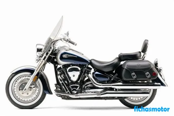 Imaginea motocicletei Yamaha road star silverado a anului 2007