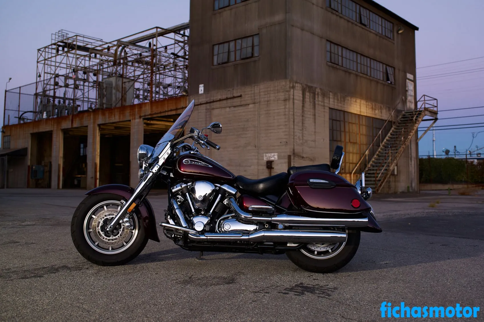 Imagen de la moto Yamaha road star silverado s del año 2011