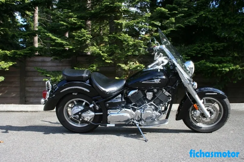 2007年のYamaha v star 1100 Customオートバイのイメージ