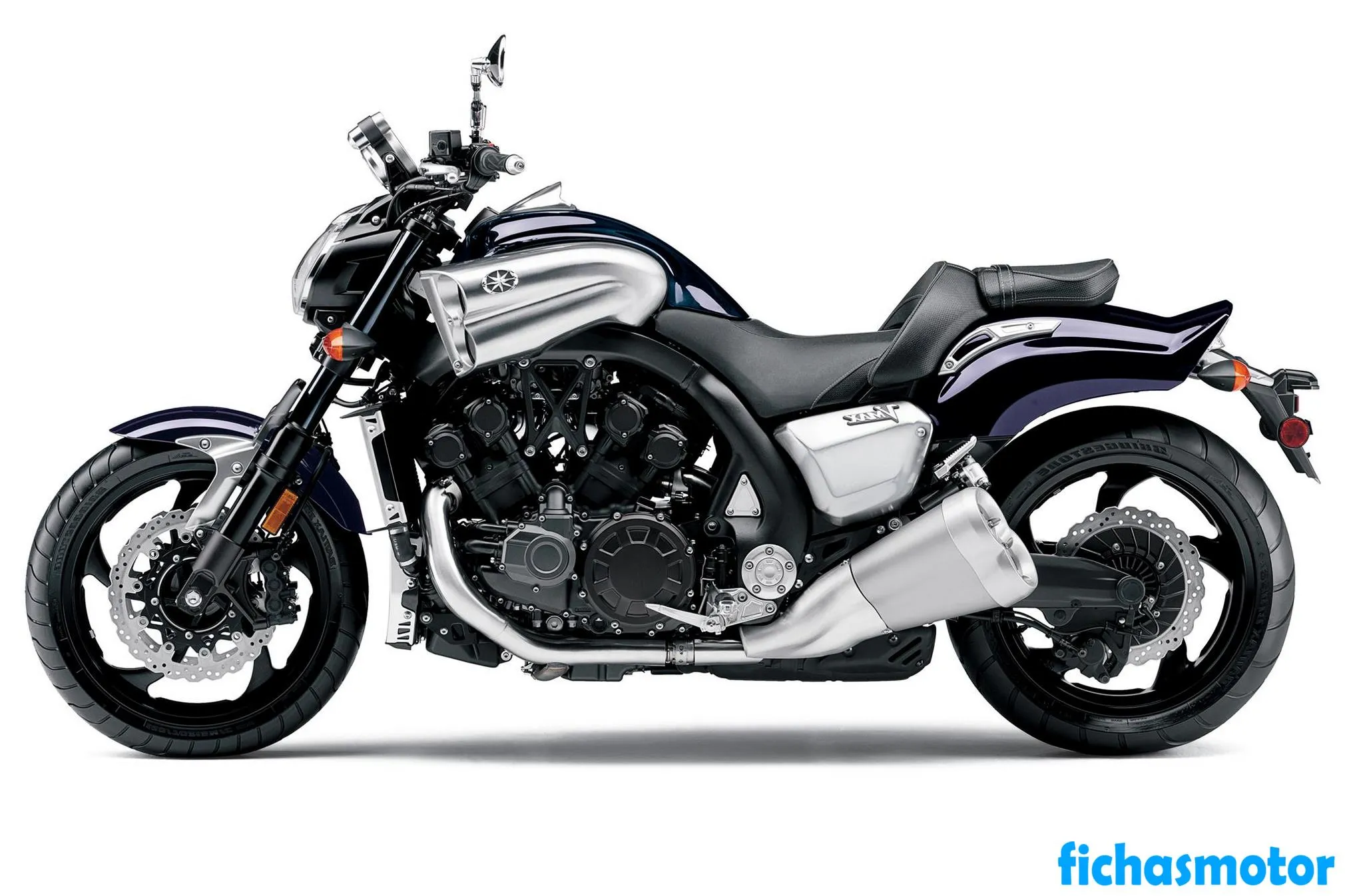 Obrázek motocyklu Yamaha vmax roku 2013