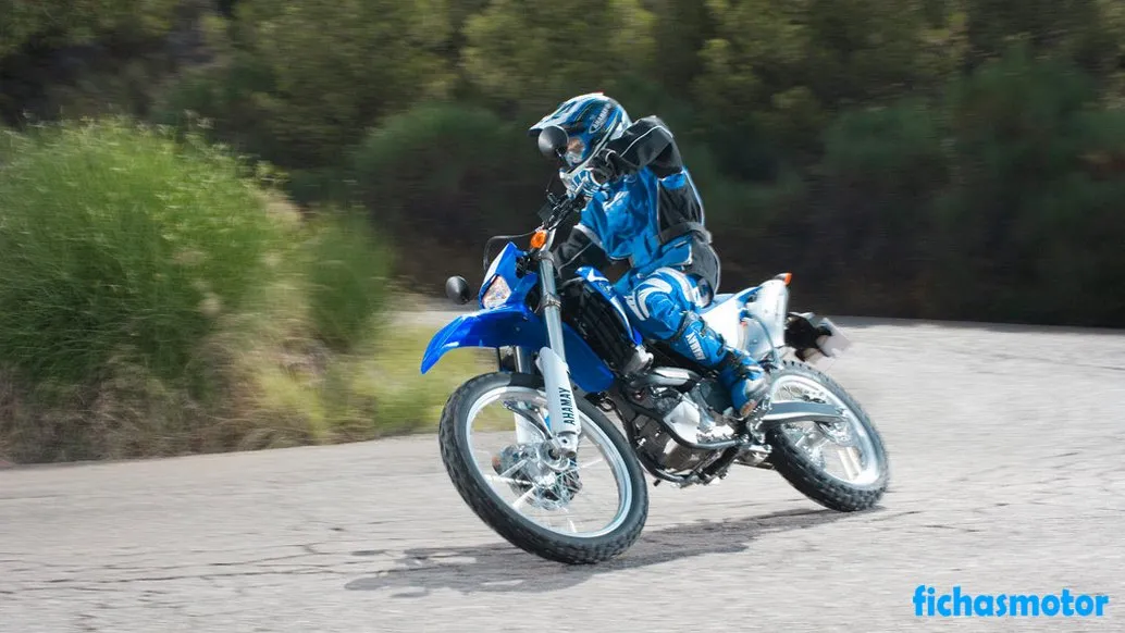 Obrázek motocyklu Yamaha wr250r roku 2009