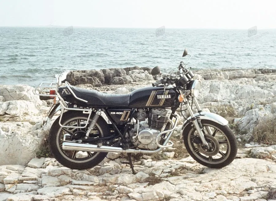 Изображение на мотоциклета Yamaha xs 400 se на 1983 г