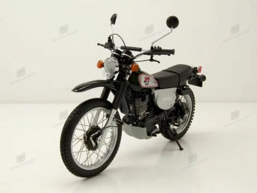 1986 model Yamaha xt 500 motosikletin görüntüsü