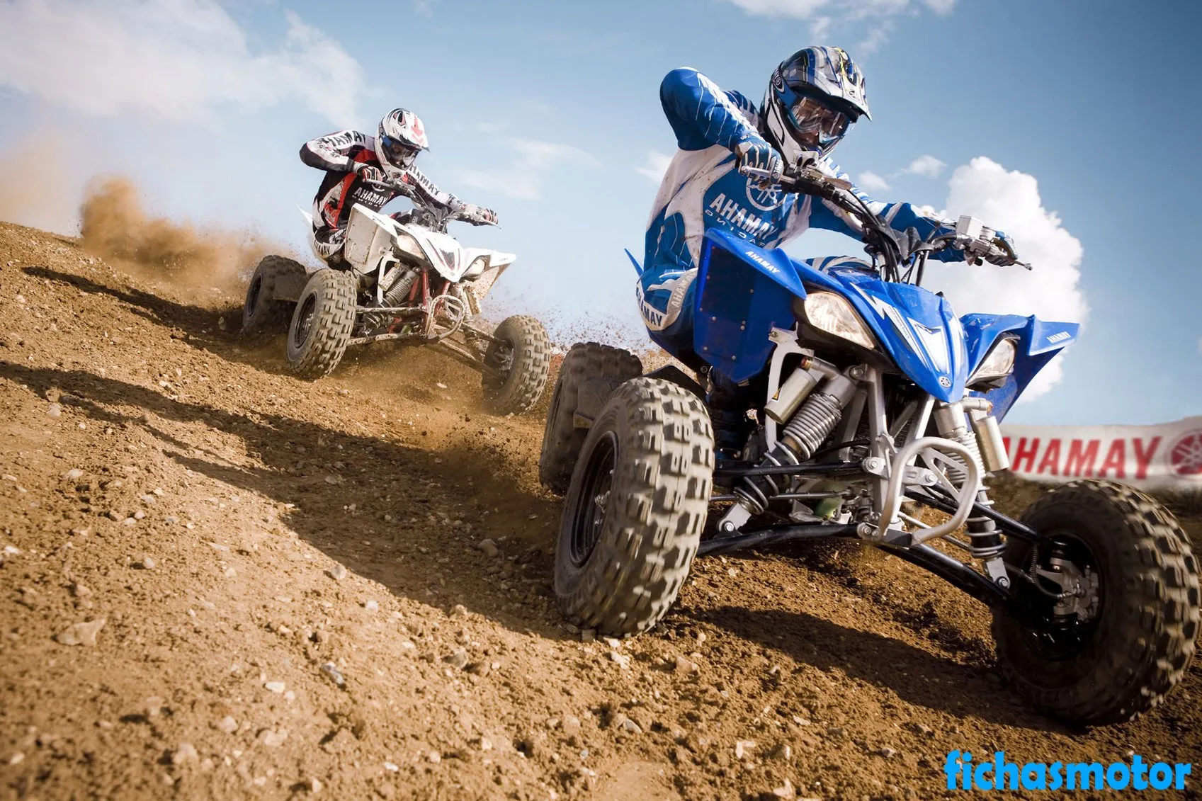 Image of the Yamaha yfz450r motorcycle of the year 2009